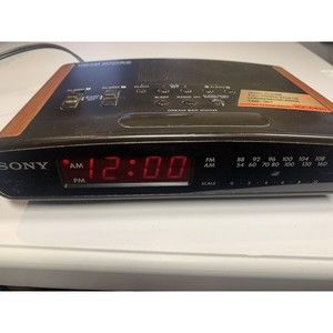Vtg Sony Dream Machine ICF-C420 Dual Alarm AM/FM Clock Radio Wood Grain